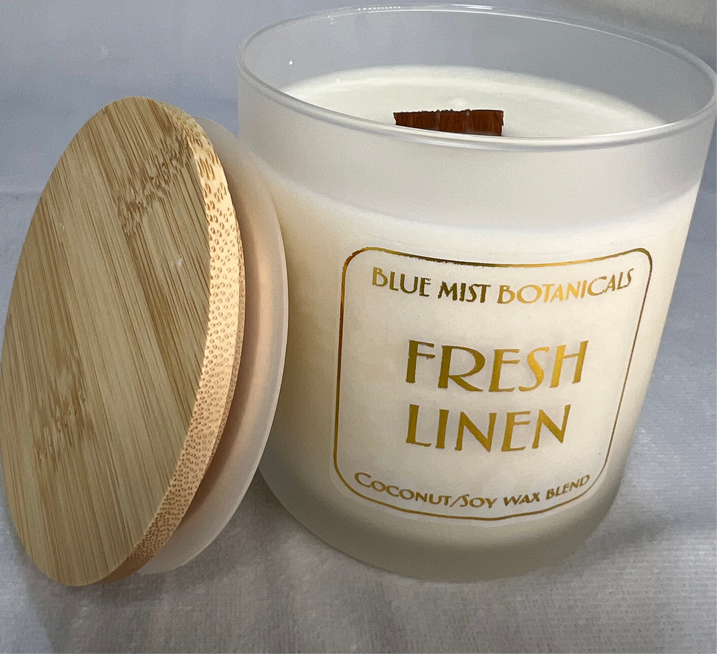 Fresh Linen Soy Candle with Wooden Wick