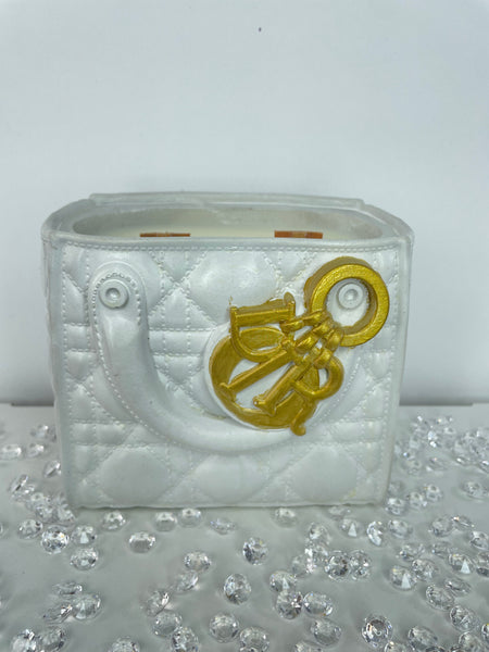 White / Gold D Candle