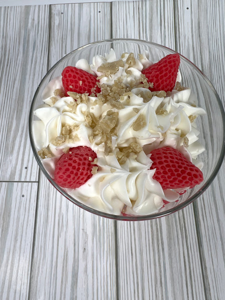 Strawberries & Cream Candle